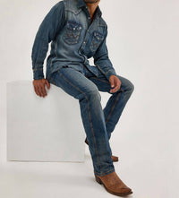 Wrangler - Men's Retro Slim Fit Straight Jean