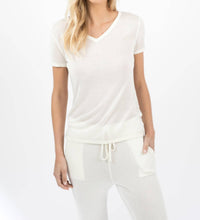 Leimere - Feather Vneck Tee