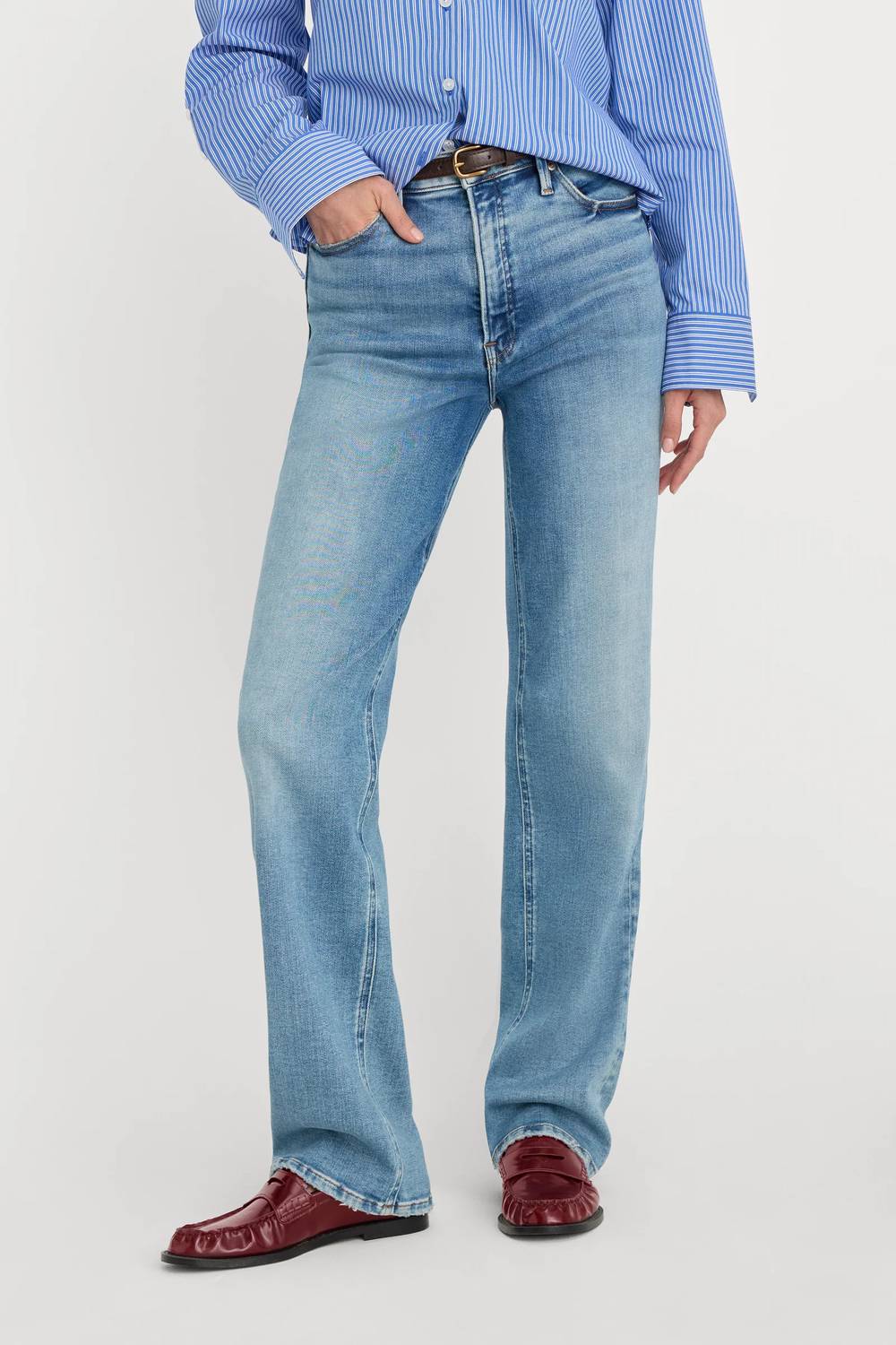 GOOD AMERICAN Good True Straight Jeans in indigo1214 - women's jeans - detail view