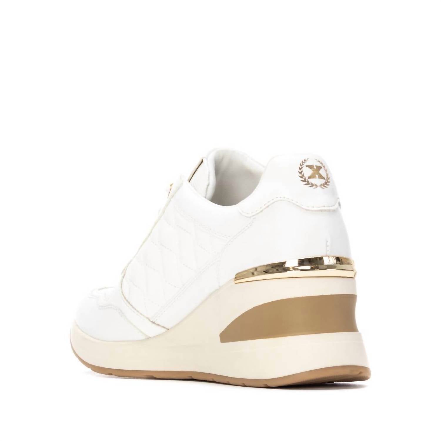 Xti - Women's 144380 Round Toe Sneakers