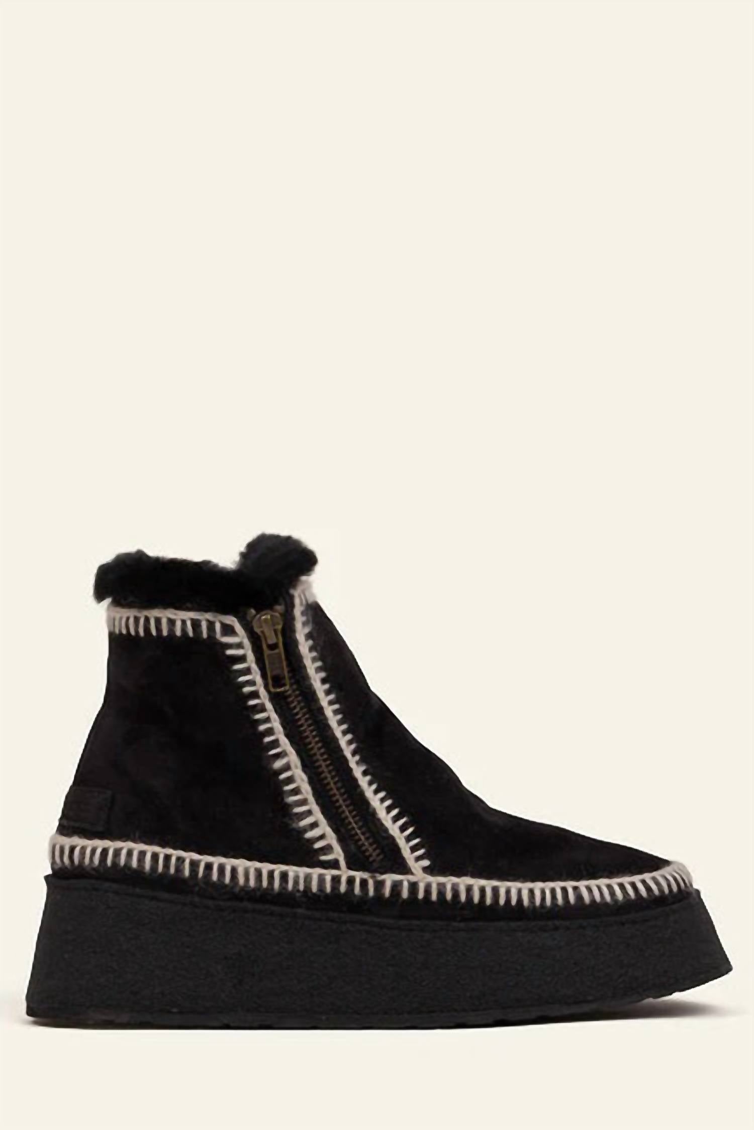 Laidback London Women's Setsu Platform Suede Ankle Boot in black natural - women's shoe