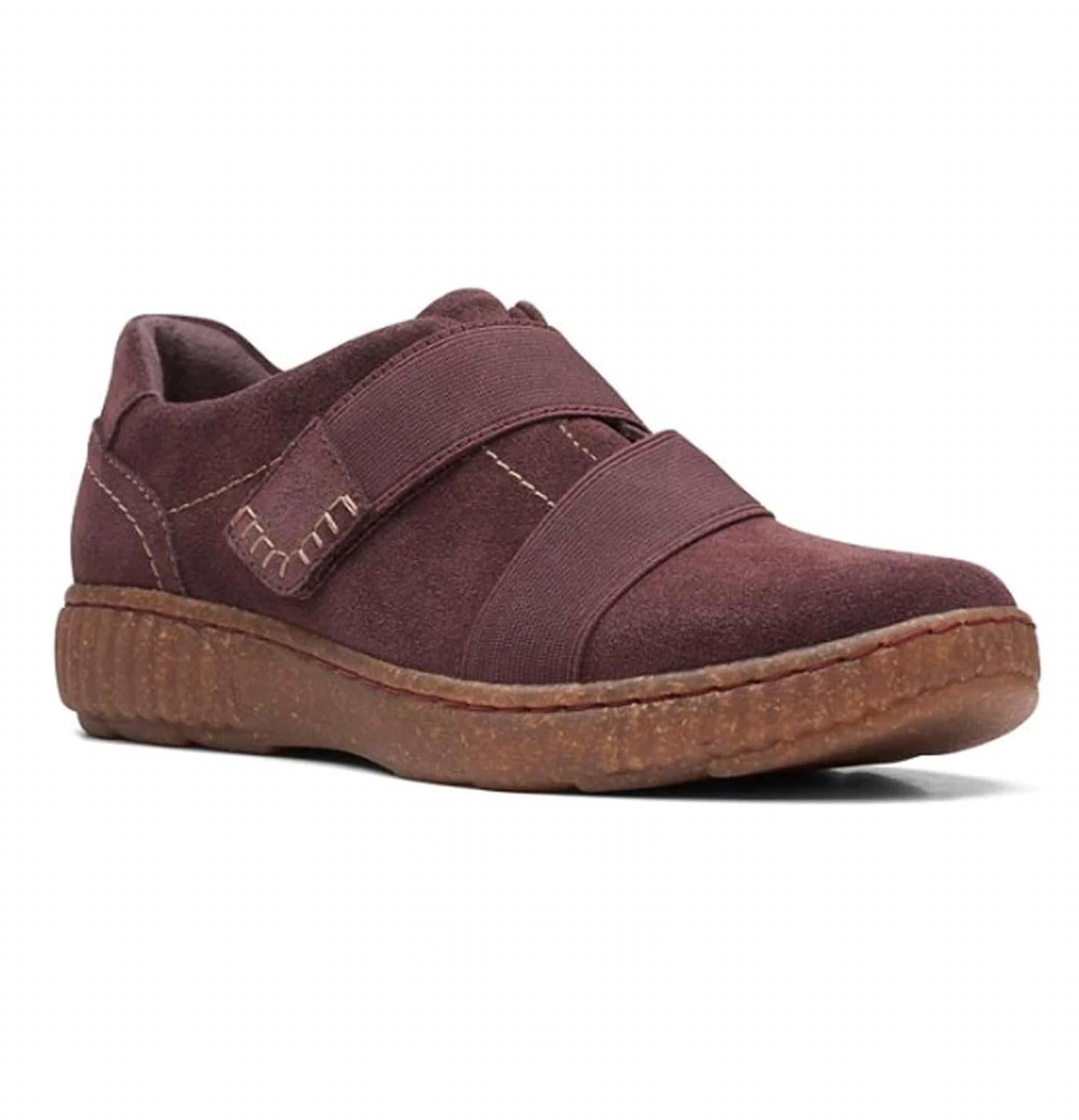 Clarks Women's Caroline Holly Oxford Shoes in burgundy suede - women's sneaker