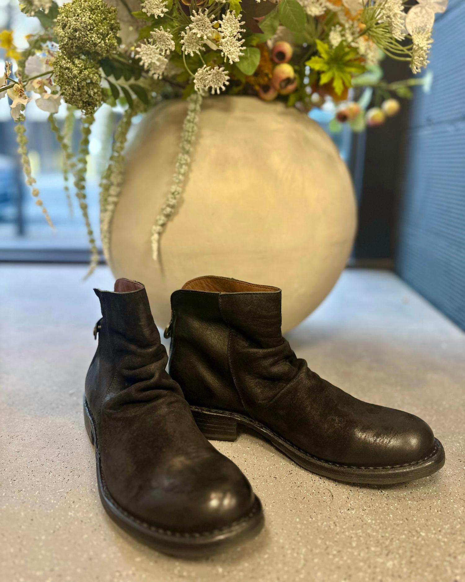 Fiorentini + Baker - WOMEN'S ELINAD BRUSHED LEATHER BOOT
