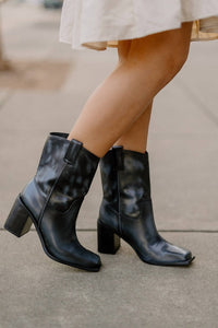 Matisse - Women's Dane Square Toe Boot