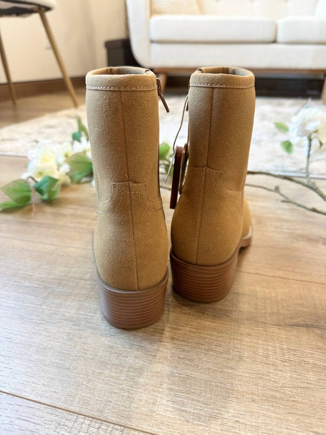Mia - Women's Dagny Boot