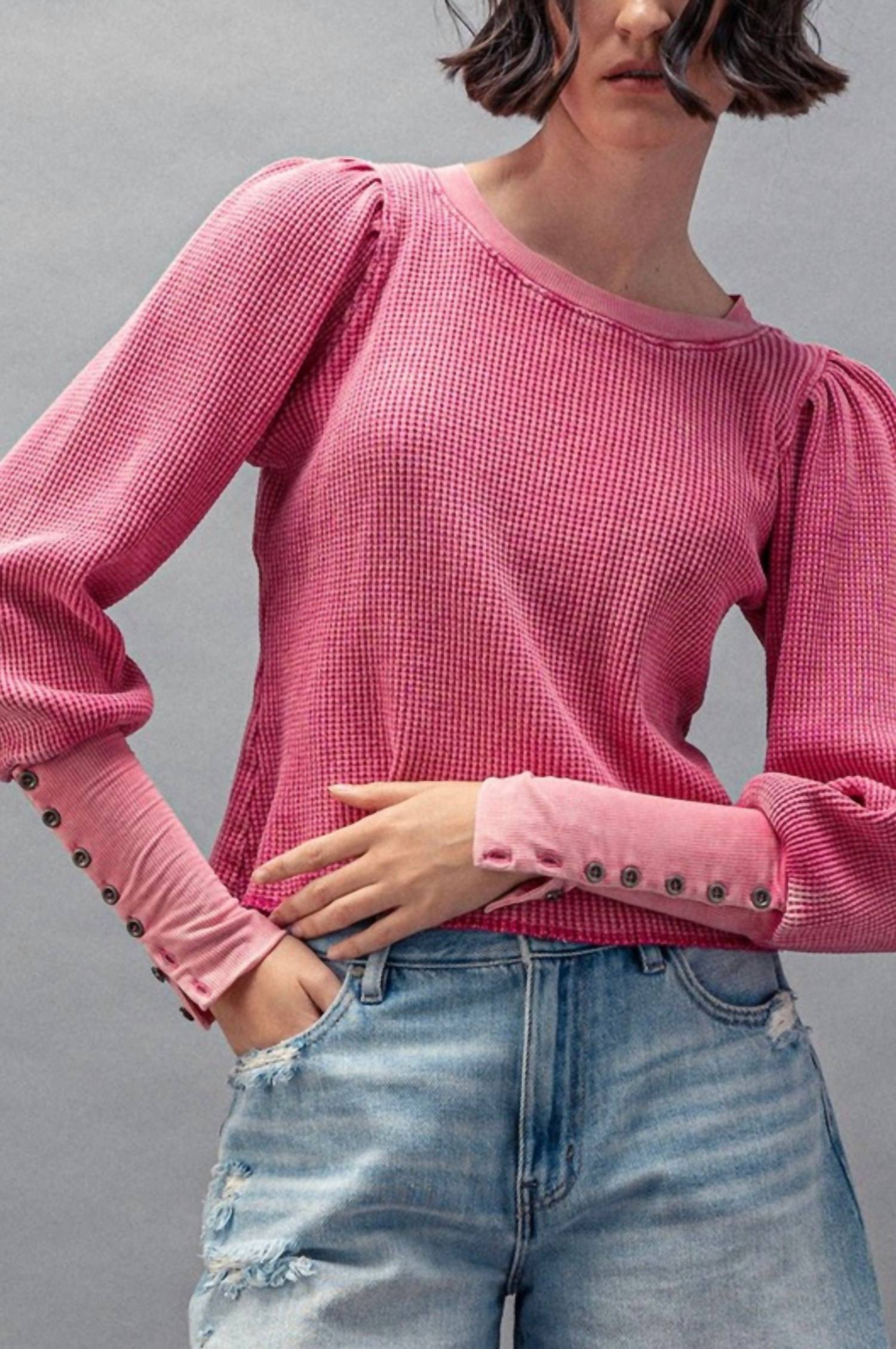 Urban Daizy - Heirloom Button-cuff Top