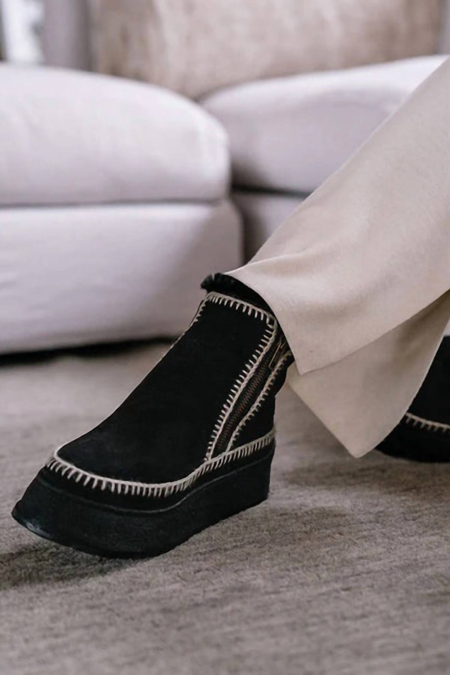 Laidback London Women's Setsu Platform Suede Ankle Boot in black natural - women's shoe - alternate view