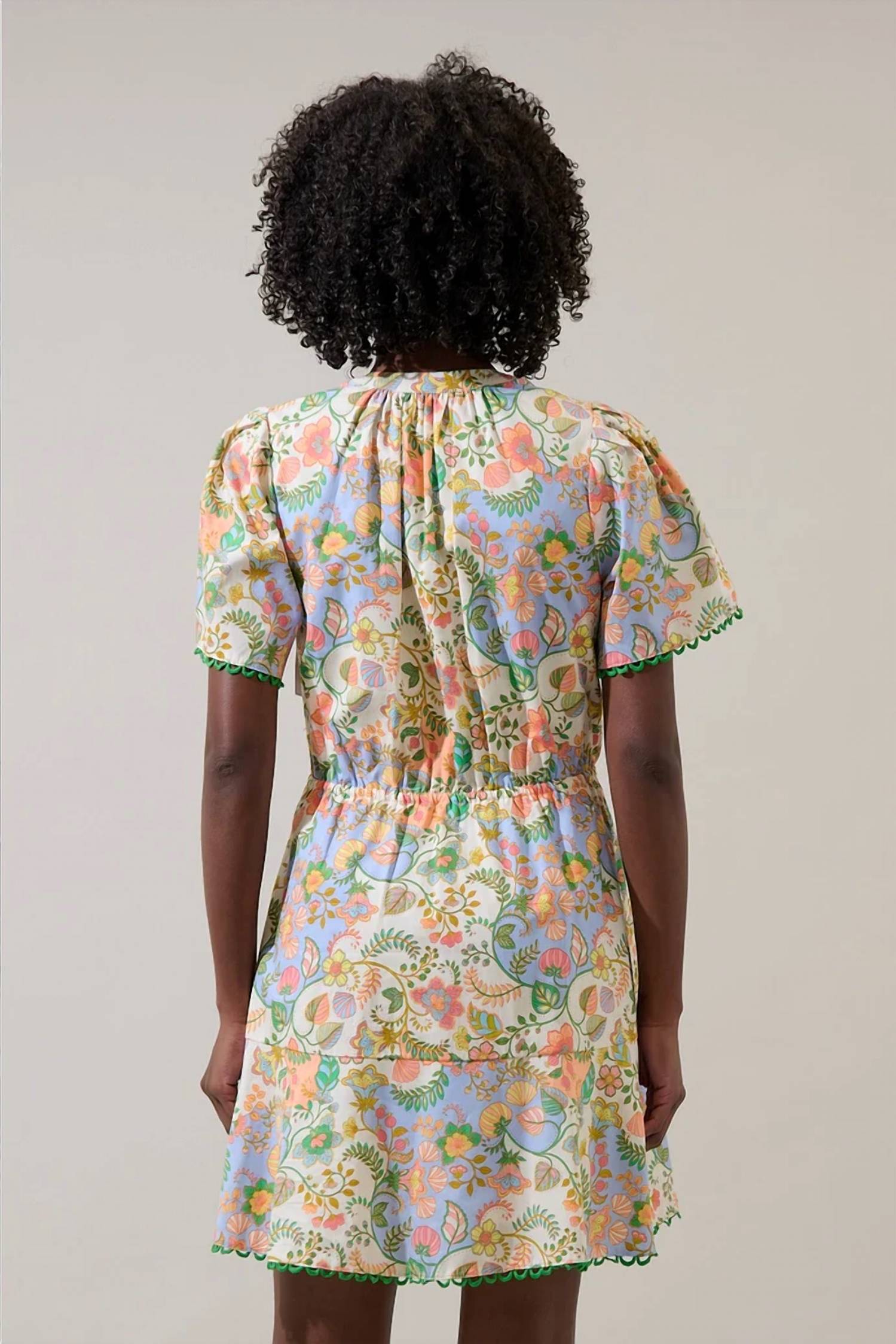 Sugarlips - Zamara Floral Bouse Shift Mini Dress