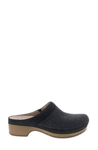 Dansko - Women’s Bethany Clogs