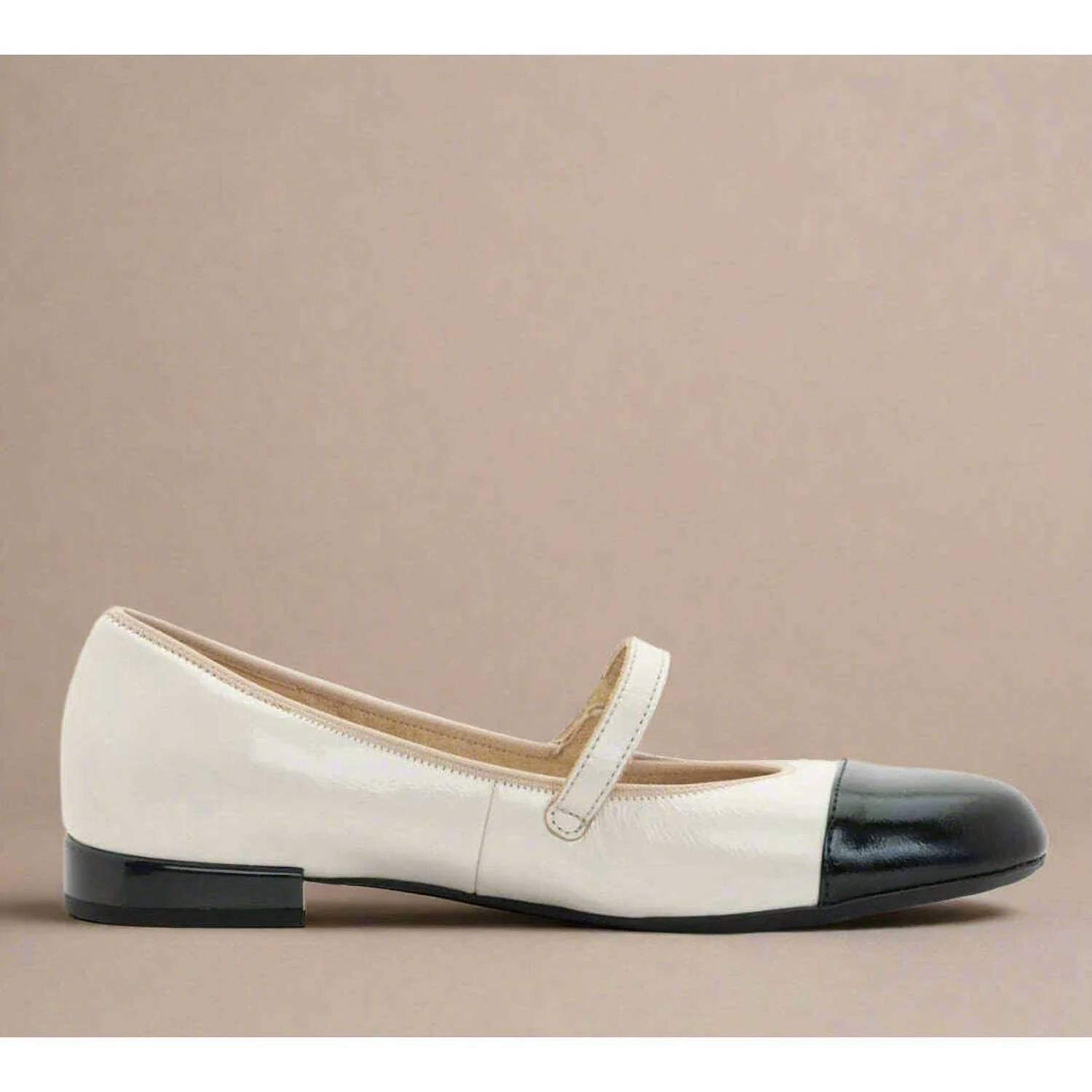 Ara - Women's Sapphire Flats