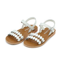 L'Amour - Girl's Eden Scalloped Sandals - Toddler