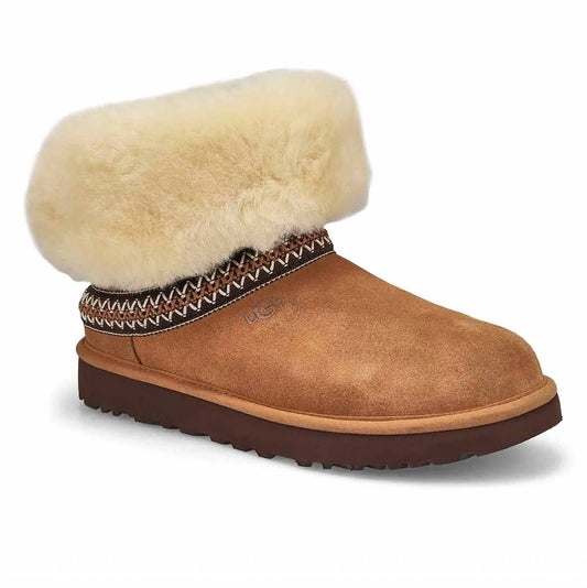 Ugg - Women's Classic Short Crescent Boot