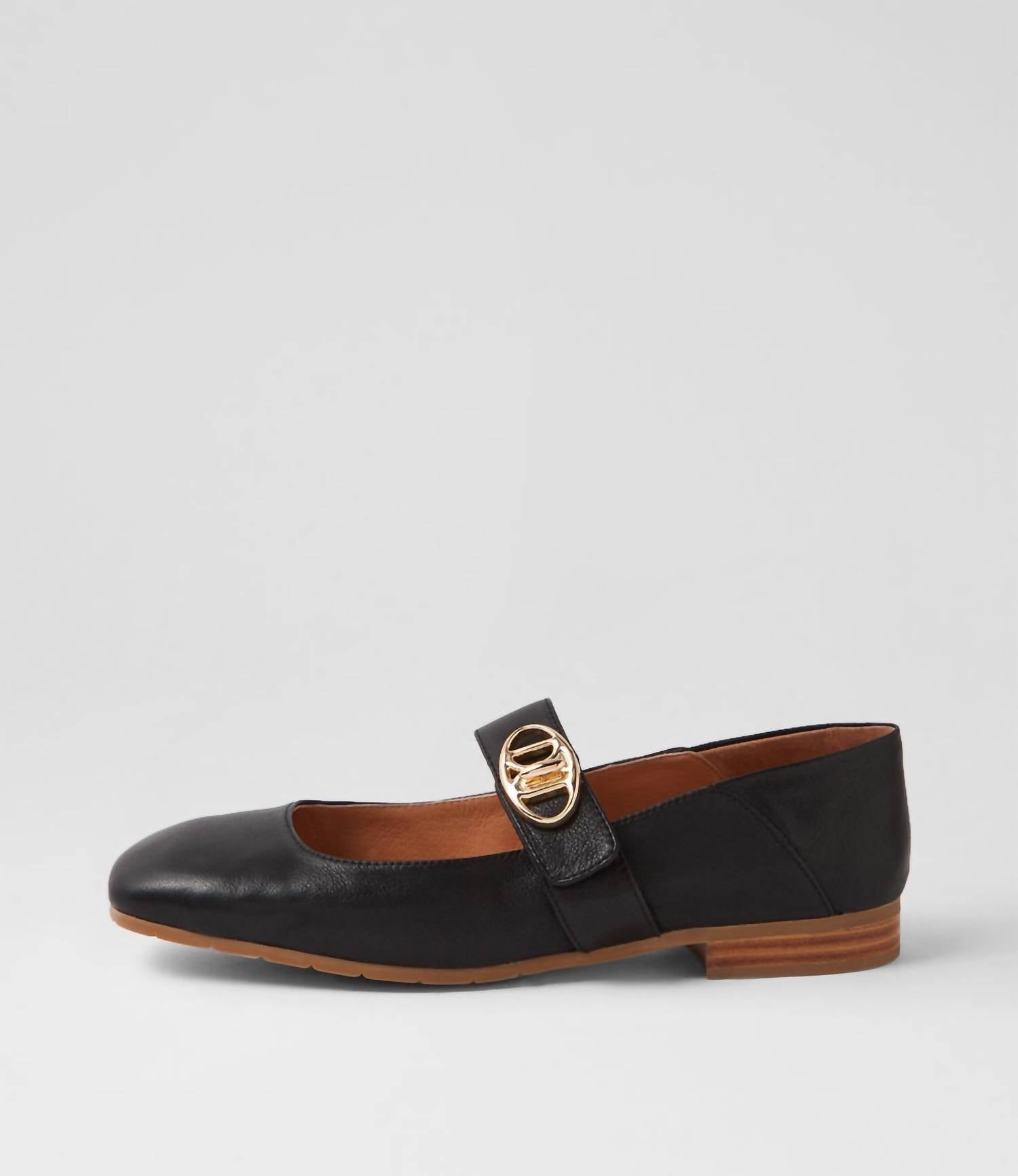 Django & Juliette - Women's Pelisk Leather Flat Shoes