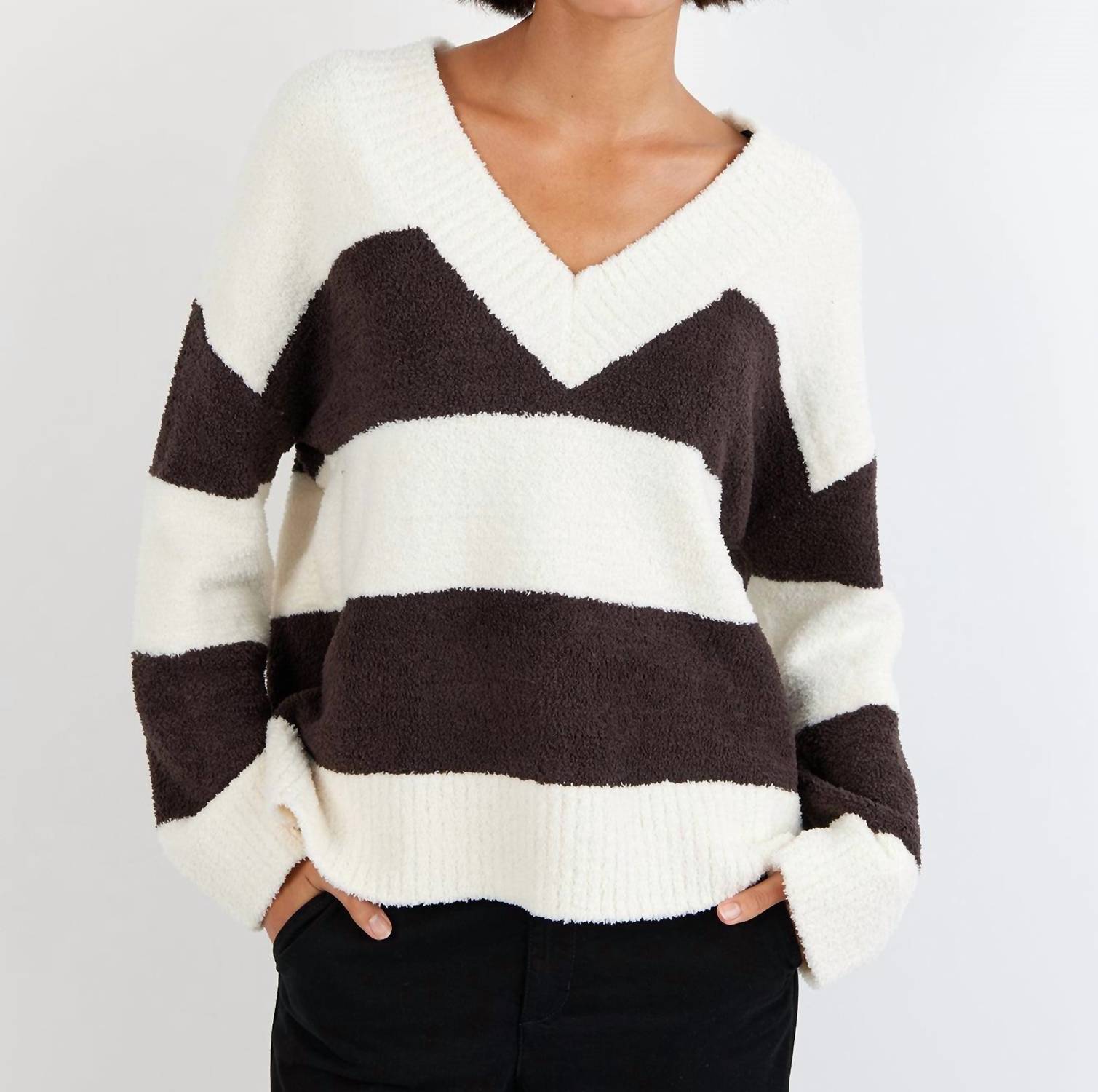 Bella Dahl OVERSIZED V-NECK SWEATER in frost and fawn 1 - women's sweater