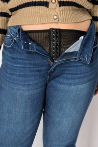 Artemis Vintage - Sulcpt And Support Demin Curvy Jeans