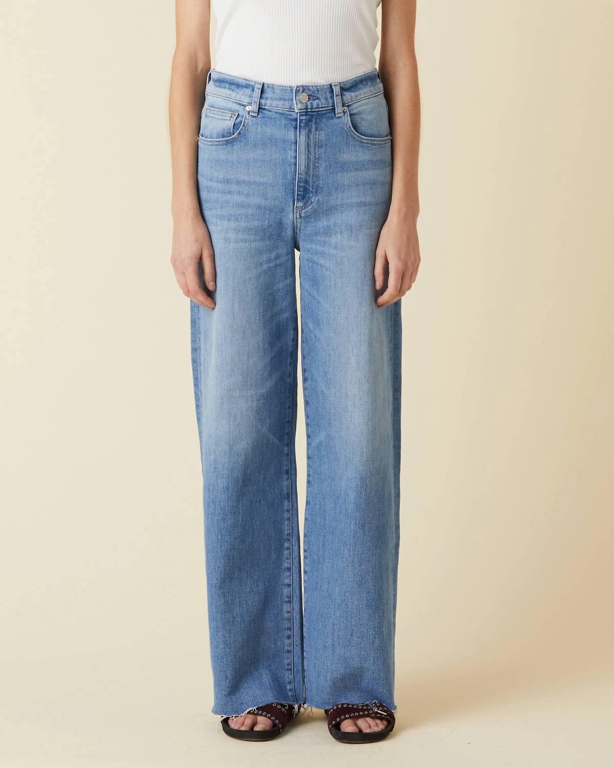 Le Jean The Column Jeans in bardot - women's jeans - alternate view