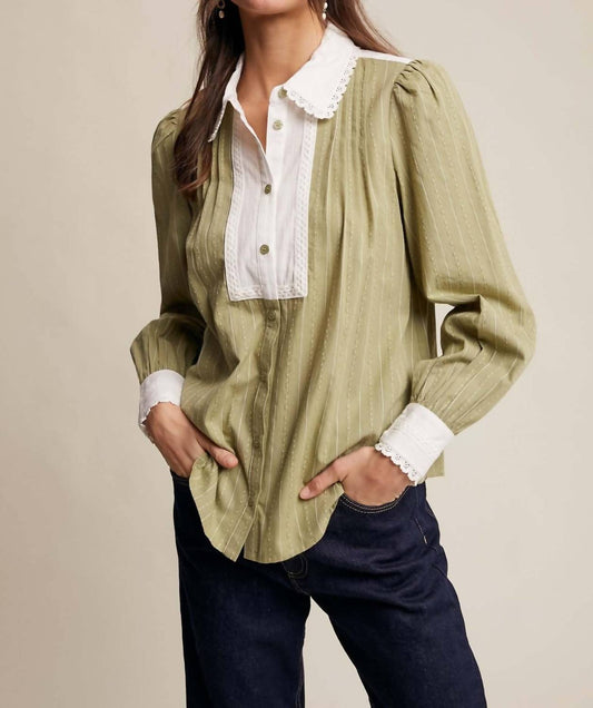 Listicle - Contrast Collar Button Down Top