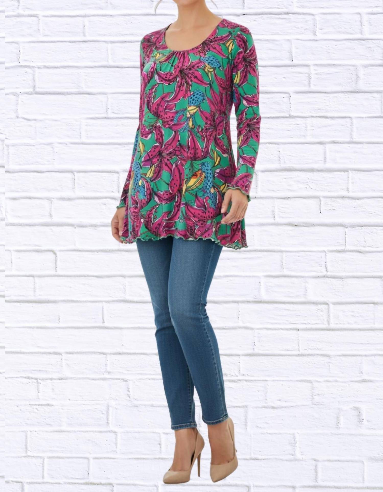 Diva Usa - Sibella Pleated Front Long Sleeve Blouse