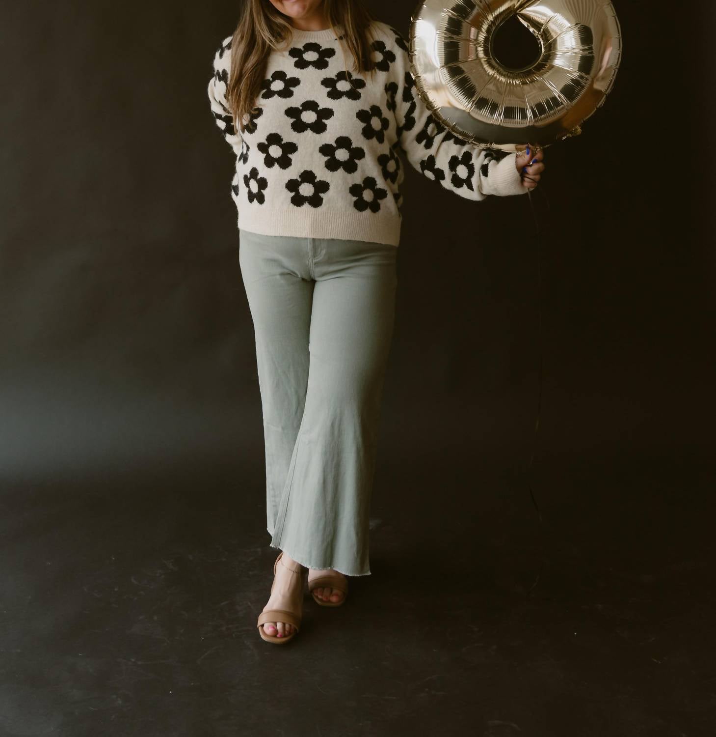 Sunday Edition - Daisy Crewneck Sweater