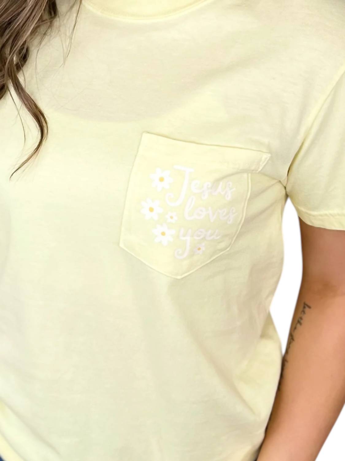 Scripted Pearl - Jesus Loves You Cotton Short Sleeve Graphic Tee