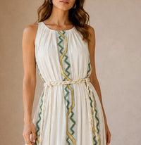 Mystery Resort - Verde Maxi Dress