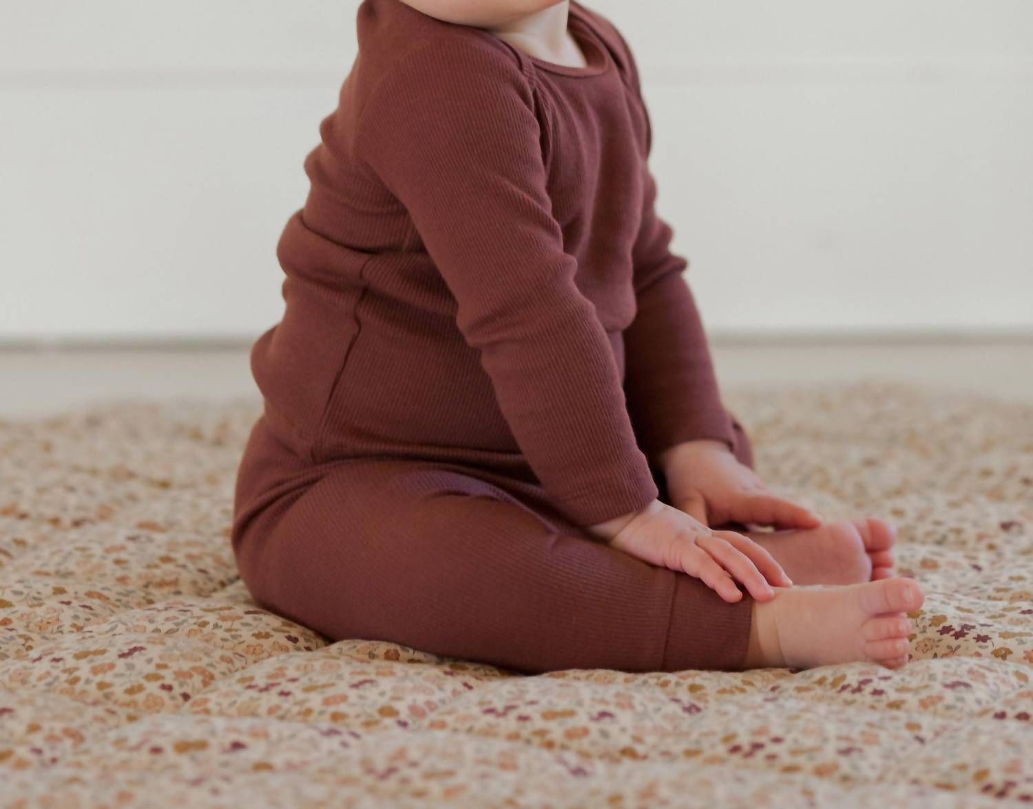 Quincy Mae - Baby Ribbed Tee & Legging Set