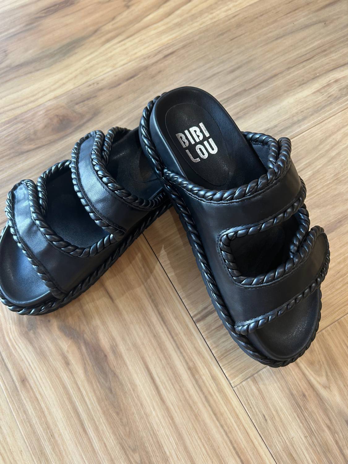 Bibi Lou - Women's Lama Sandals