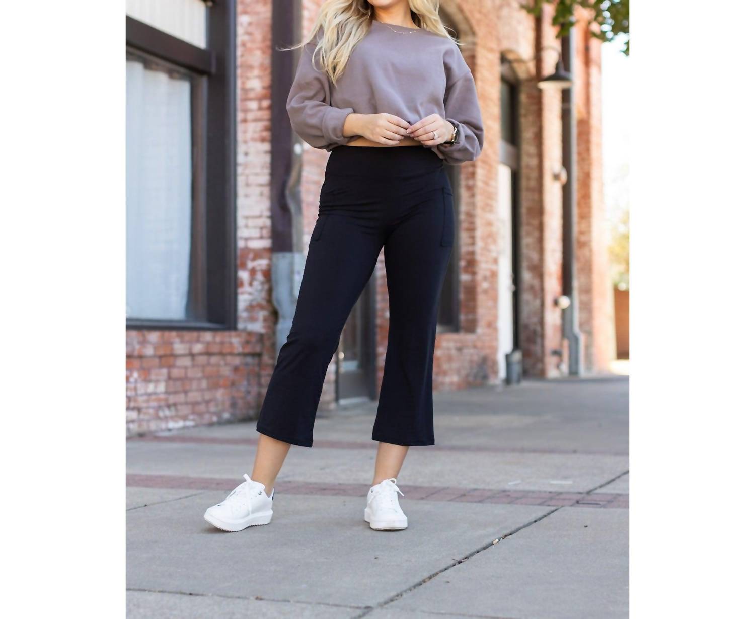 Julia Rose - Delilah Kick Flare Leggings With Pockets