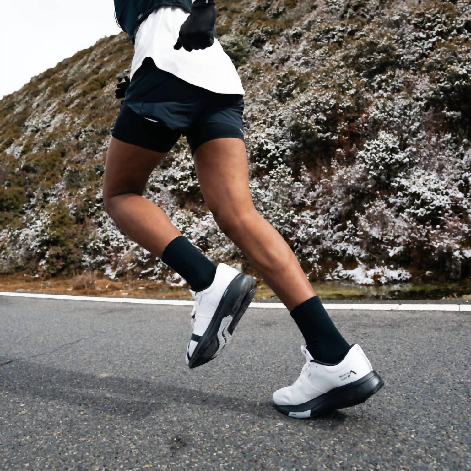 Mount To Coast - Men's R1 Road Running Shoes