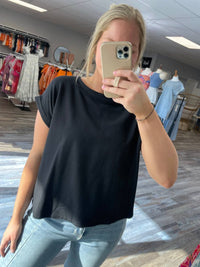 Le Lis - Raw Edge Tee