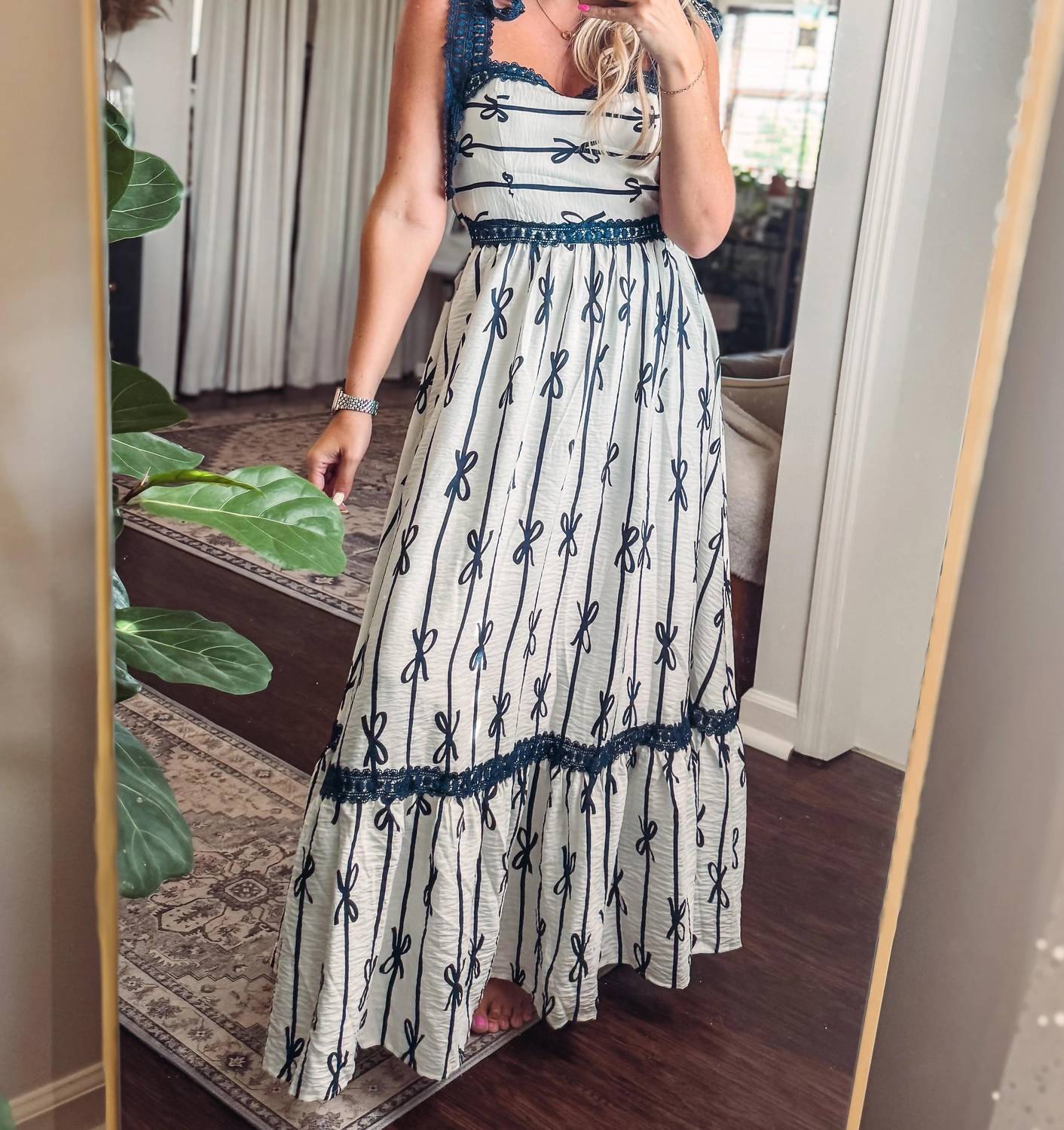 So Me - Midnight Bow Maxi Dress