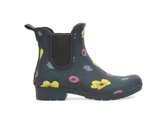 Chooka - Women Flower Print Rubber Pull On Waterproof Chelsea Rain Boots