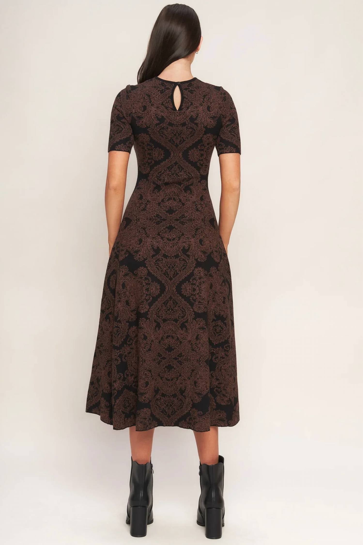 Flying Tomato - Dahlia Jacquard Sweater Knit Metallic Midi Dress