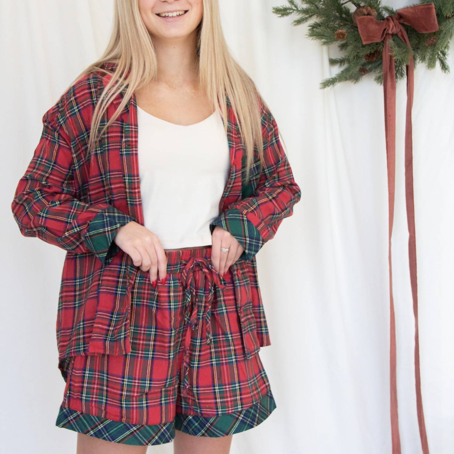 Anniewear - Christmas Spirit Pajama Set