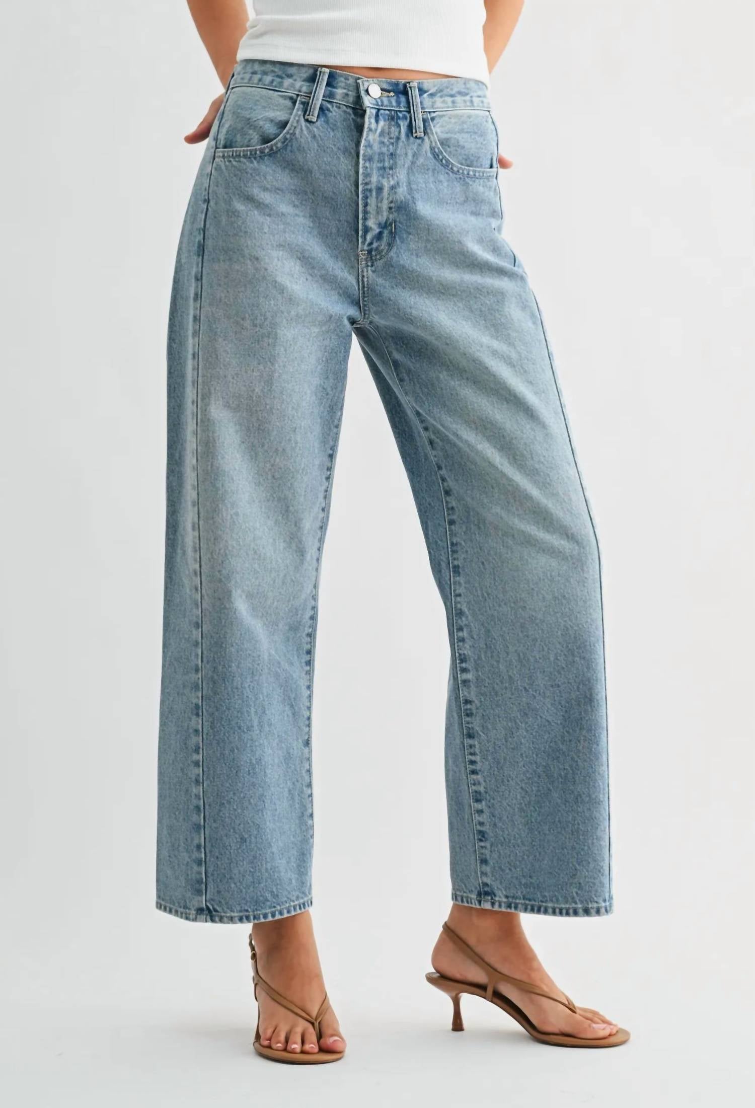 JUST BLACK DENIM Barrel Twist Jean in medium wash - women's jeans