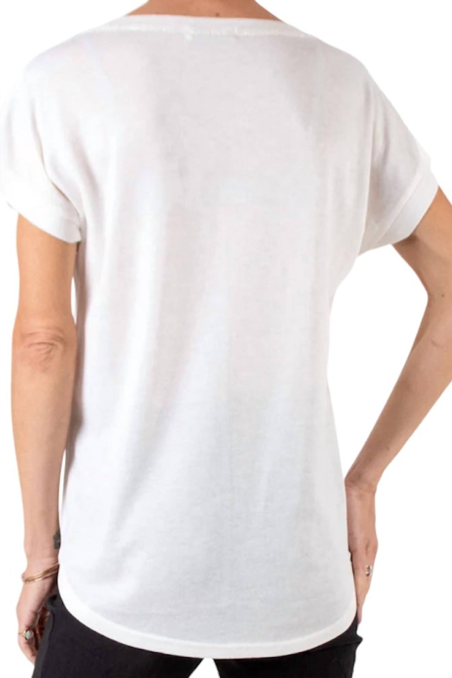 Made In Italy - Two tone V neck t-shirt with faux pocket