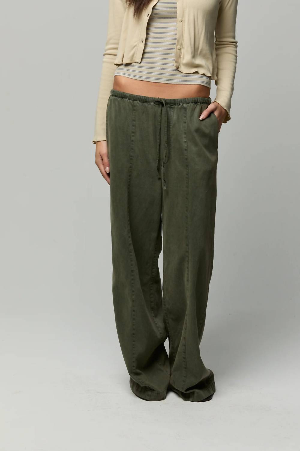 Asher Bonnie Pants in military - women's pants - view 4