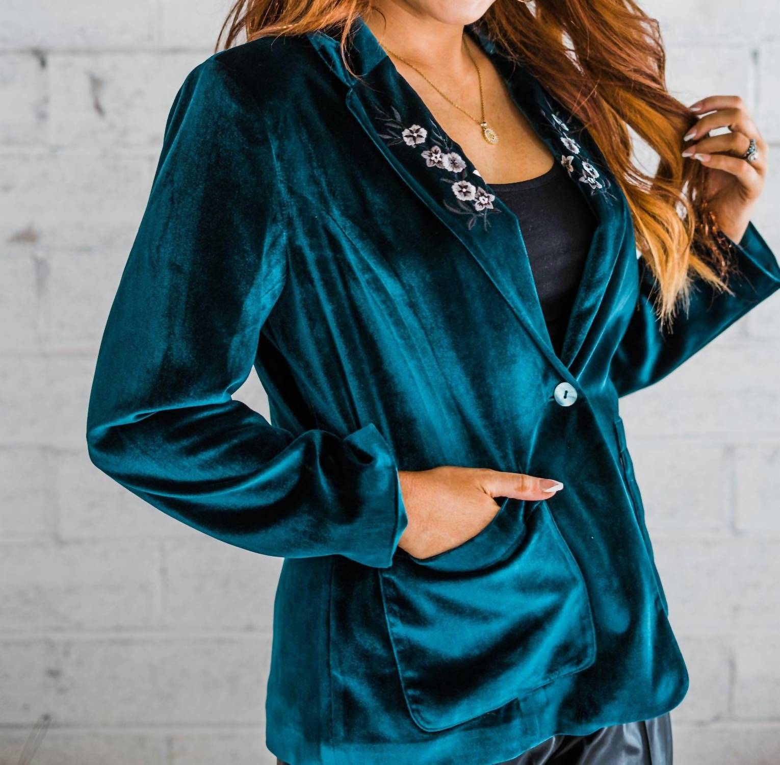 Layerz Clothing - Bethany Velvet Blazer