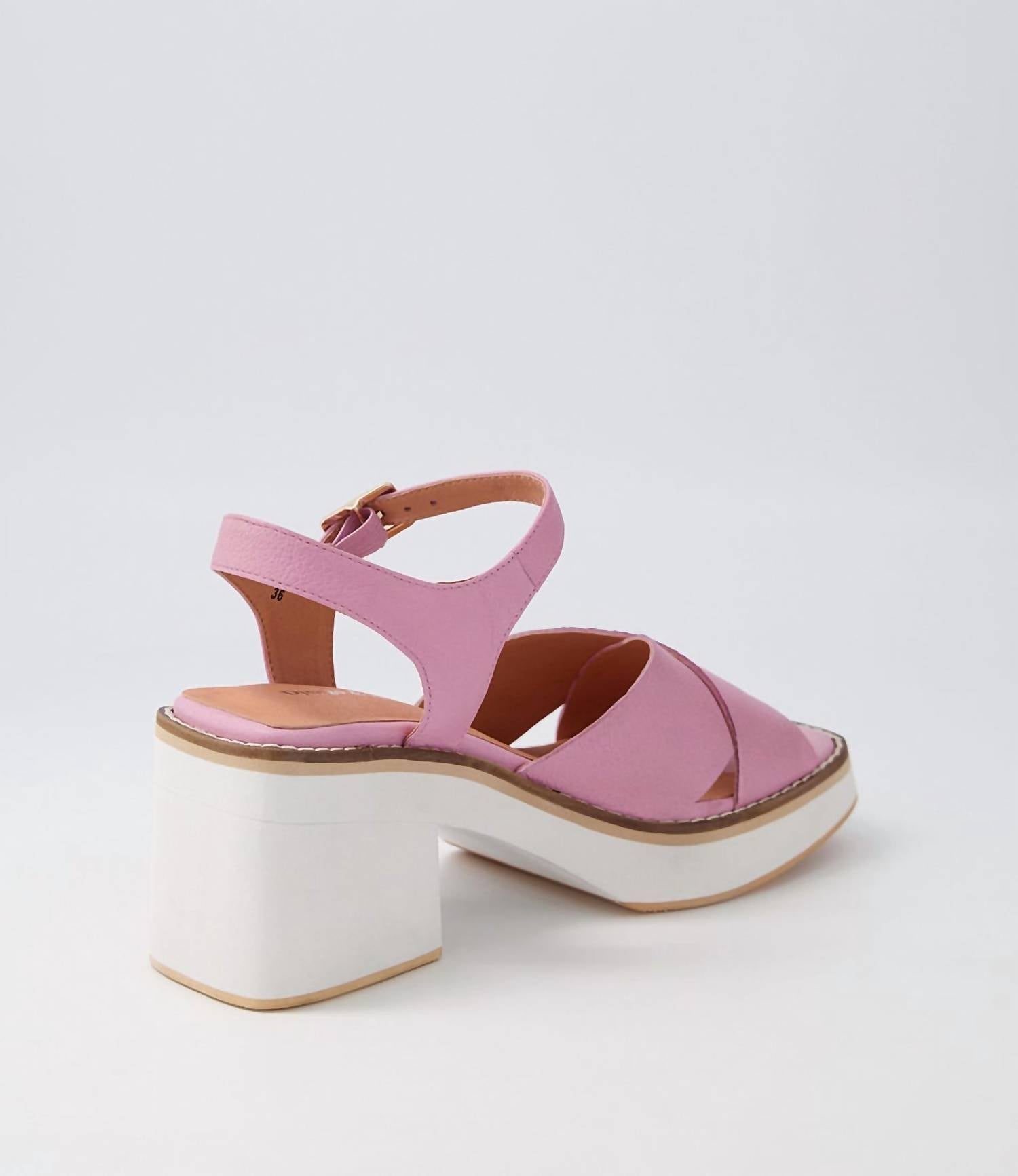 Django & Juliette - Women's Jemi Leather Sandals