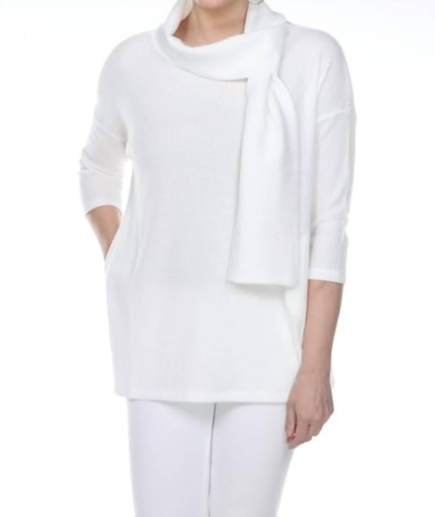 Terra - Waffle Knit Tie Neck Top