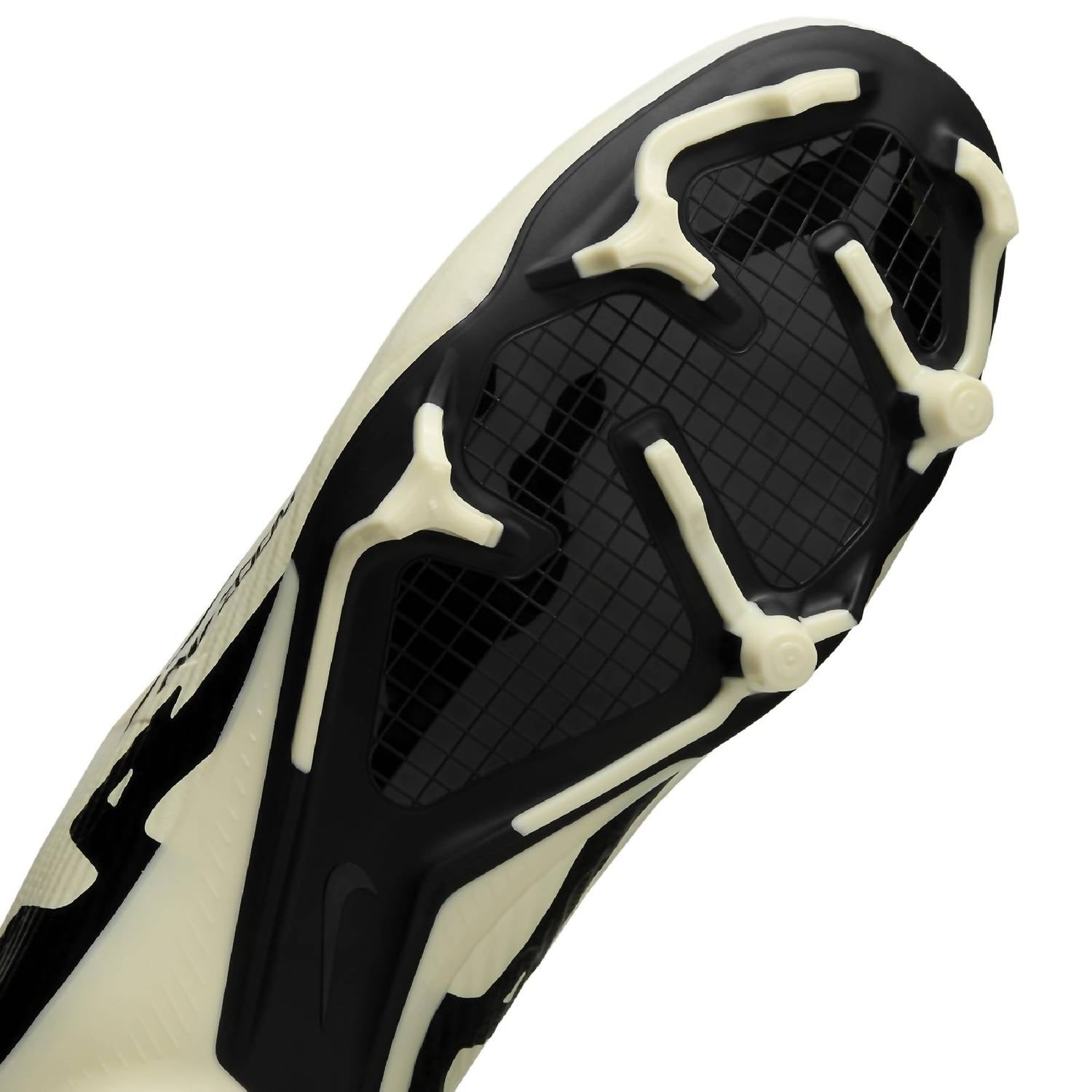 Nike - Men's Mercurial Vapor 15 Academy Fg Soccer Cleats
