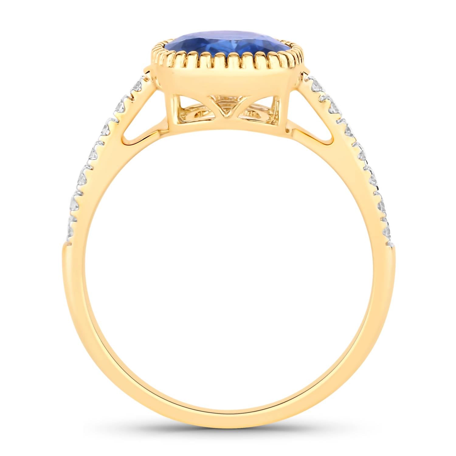 Diana M Jewels Women's Cushion Natural Sapphire Fashion Ring (2.46 Ct) - Classic Plus in 18k yellow gold - women's jewelry - detail view