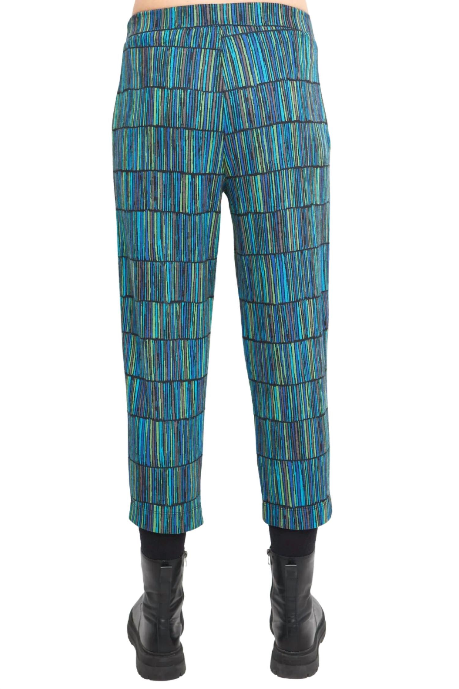 Ozai N Ku - Crop Pants