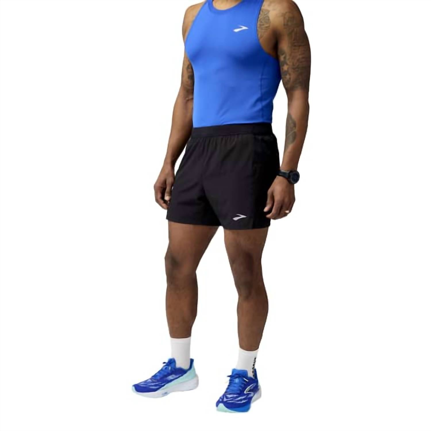 BROOKS Journey 5" Short in black - men's shorts