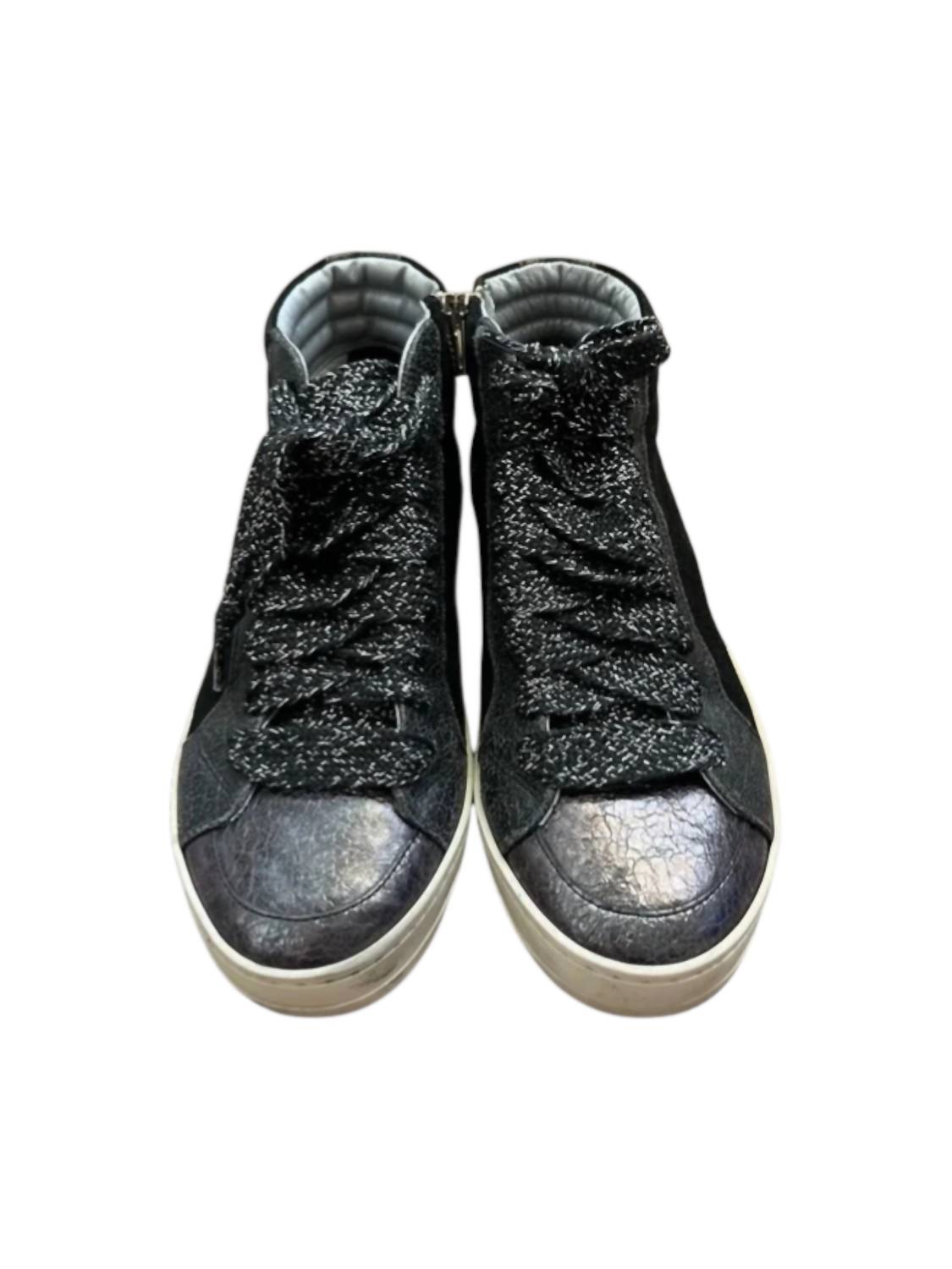 P448 - Women's Skate Shoes