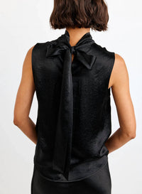 Bella Dahl - Sleeveless Scarf Neck Blouse