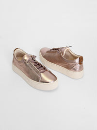 Ateliers Women's Versa Leather Sneaker in bronze - women's sneaker - detail view