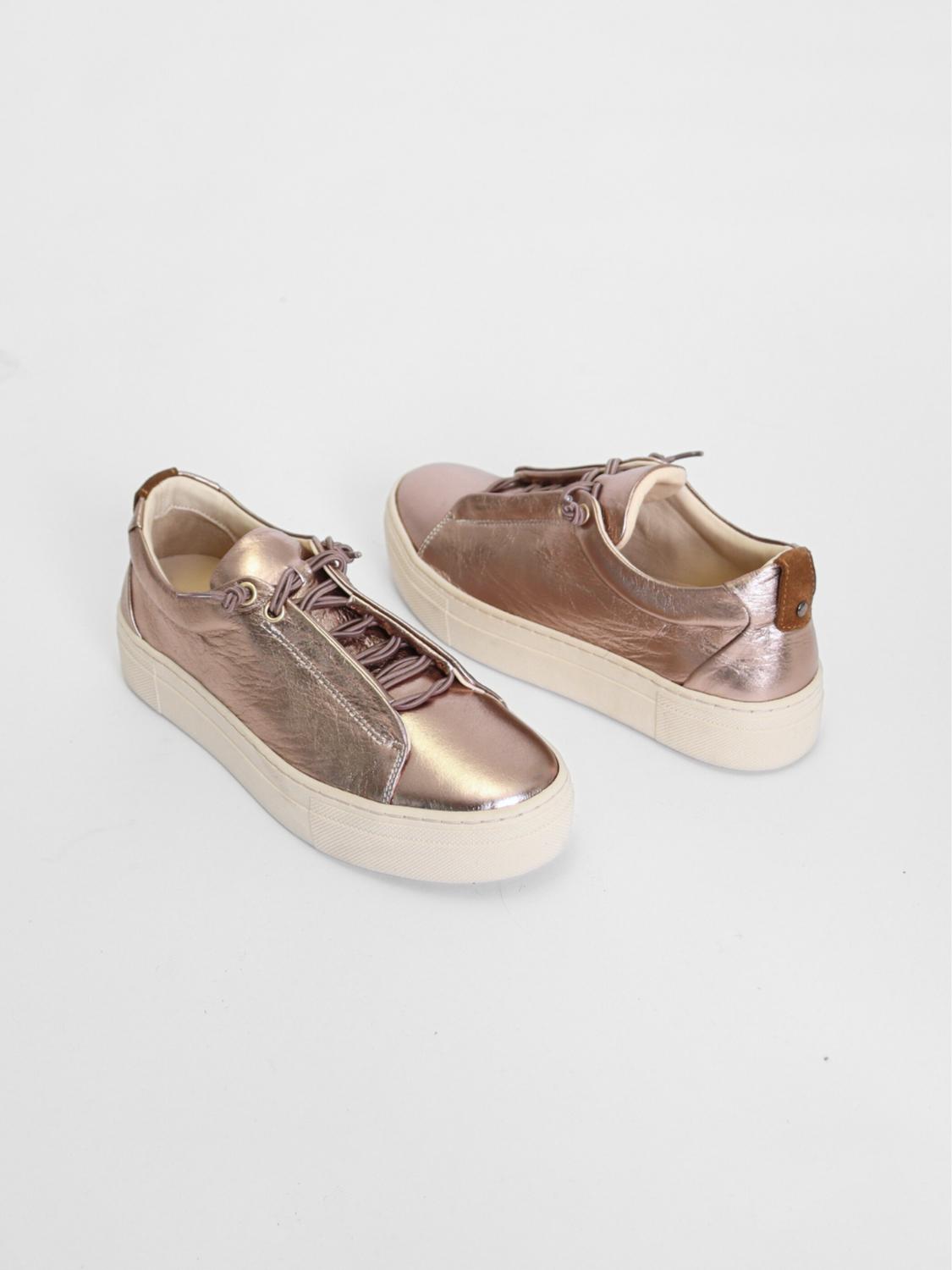 Ateliers Women's Versa Leather Sneaker in bronze - women's sneaker - detail view