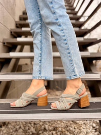 Laura Bellariva - Women's Chloe Suede Strappy Block-heel Sandals