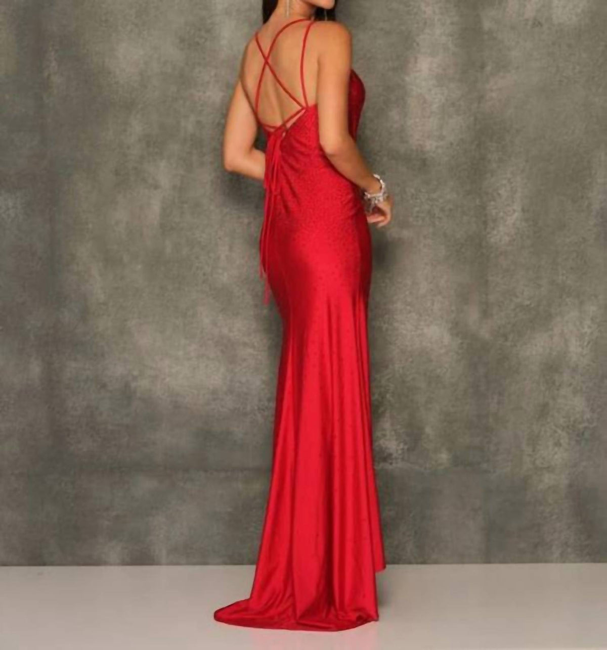 Dave & Johnny - Sleeveless Long Gown